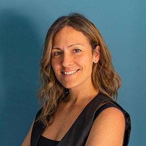 mujer empresaria seguros a medida